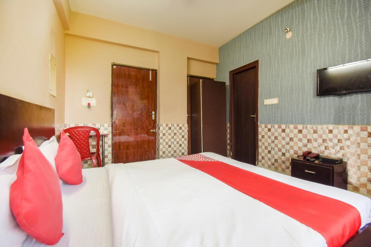 Oyo Flagship 72260 Seema International Hotel Gauripur Esterno foto