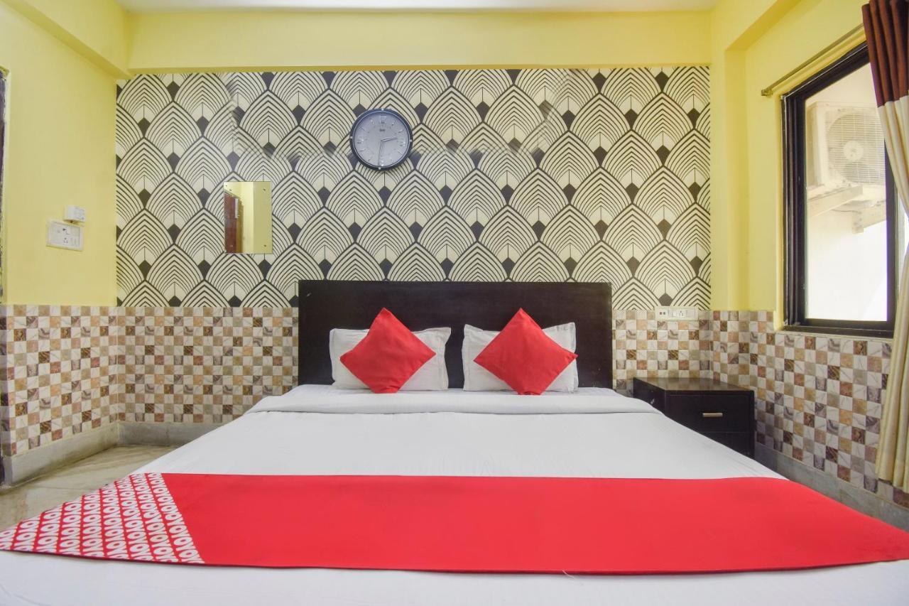 Oyo Flagship 72260 Seema International Hotel Gauripur Esterno foto