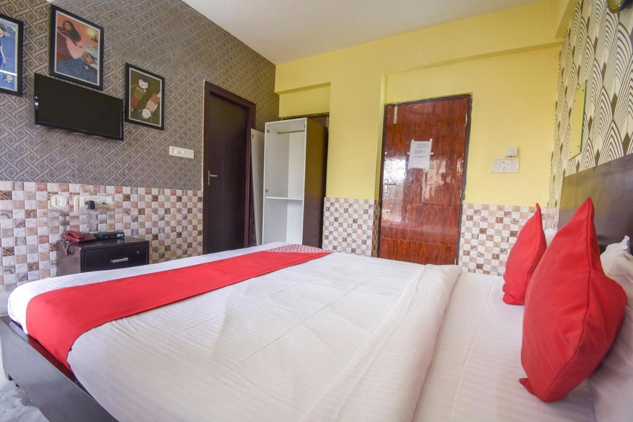 Oyo Flagship 72260 Seema International Hotel Gauripur Esterno foto