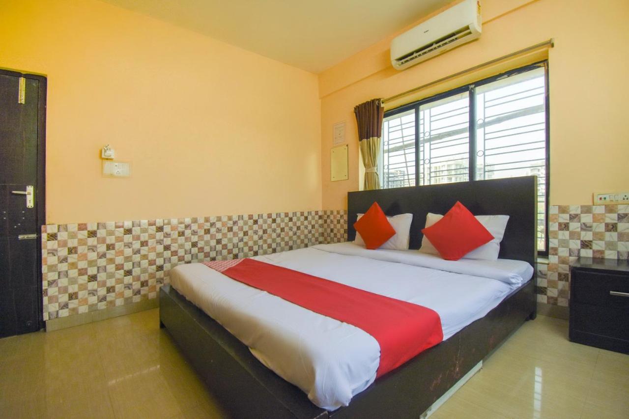 Oyo Flagship 72260 Seema International Hotel Gauripur Esterno foto