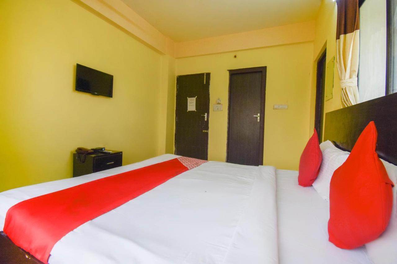 Oyo Flagship 72260 Seema International Hotel Gauripur Esterno foto