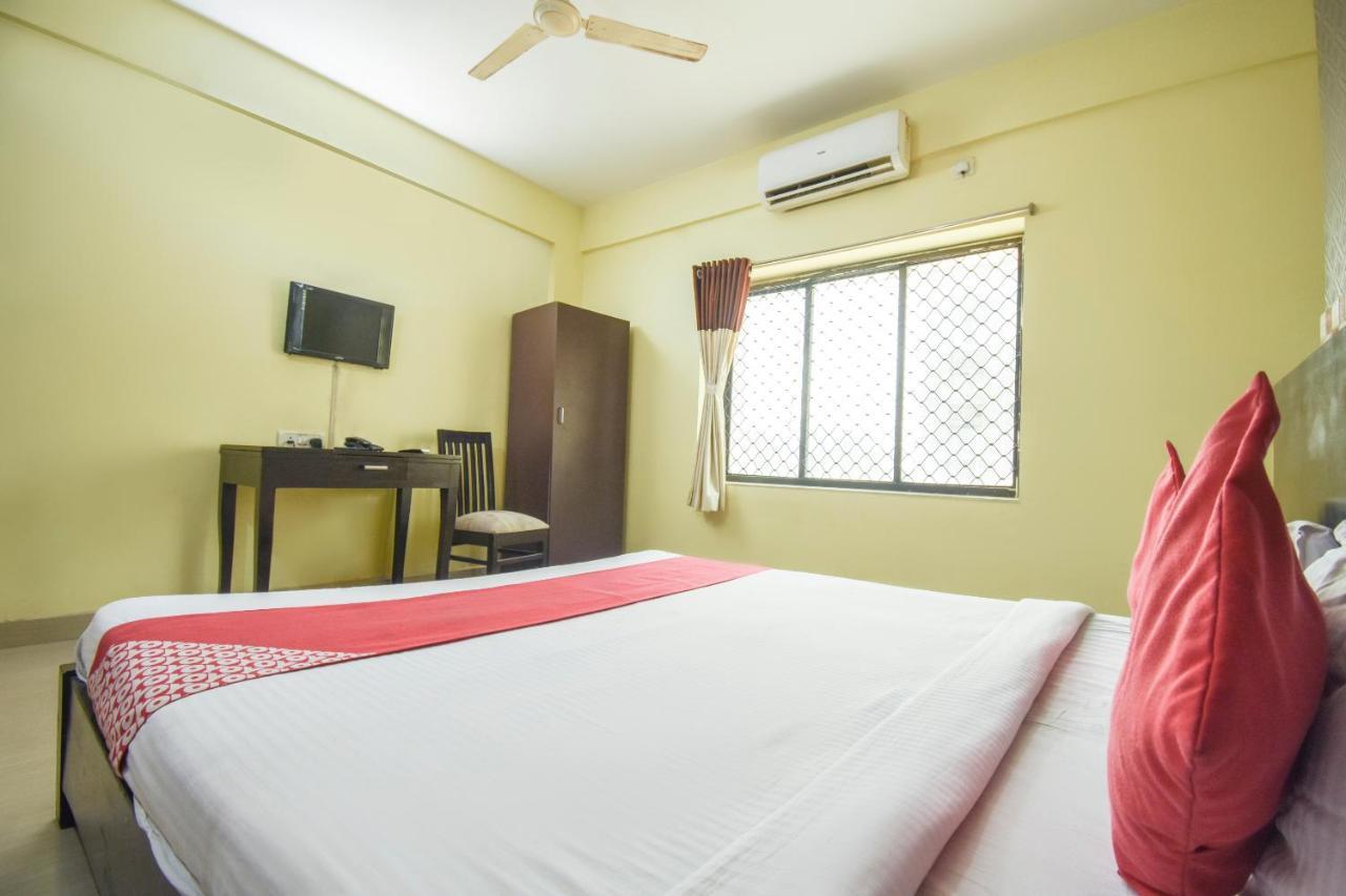 Oyo Flagship 72260 Seema International Hotel Gauripur Esterno foto
