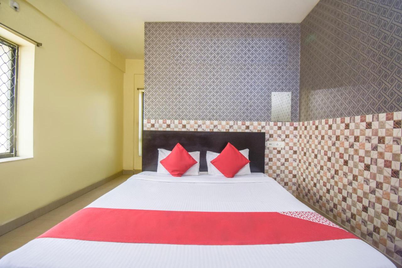 Oyo Flagship 72260 Seema International Hotel Gauripur Esterno foto